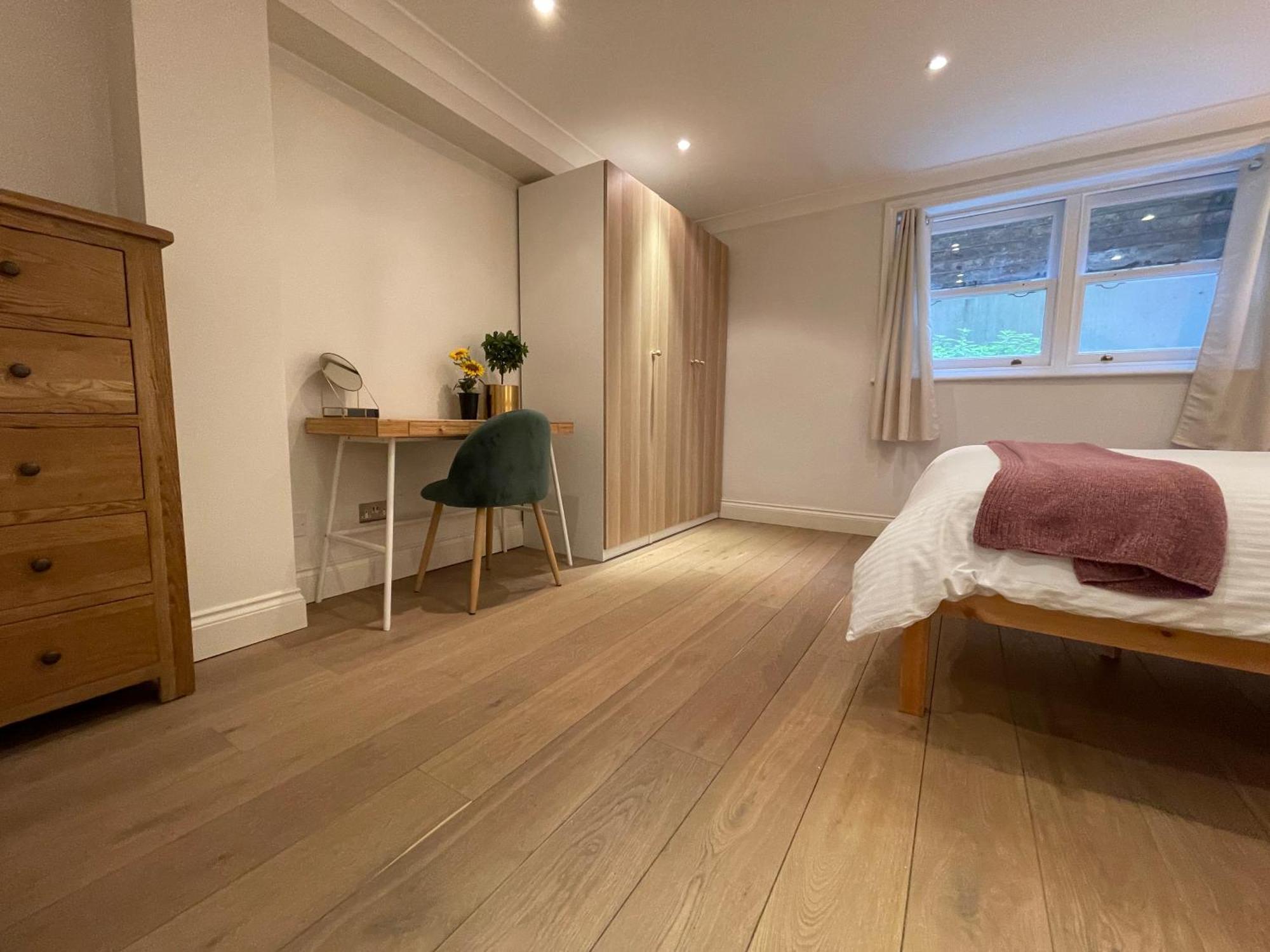 5 Bed House - Fancy - Sleep Up To 12 - Central London Exterior foto